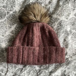 Aritzia Community toque